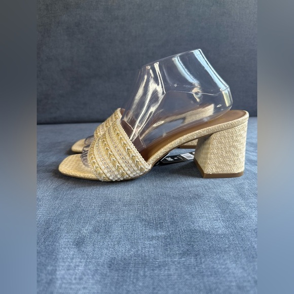 Madden NYC Block Heel Slip On Sandals Woman’s SZ 9 Cream Textured Beaded New - Picture 4 of 13